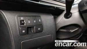Hyundai Staria 4WD Lounge 9-Seater 2024 года из Южной Кореи