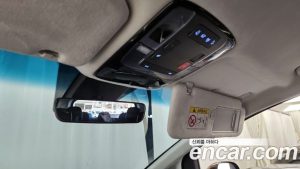 Hyundai Staria 4WD Lounge 9-Seater 2024 года из Южной Кореи
