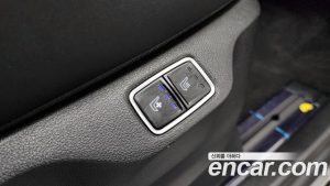 Hyundai Staria 4WD Lounge 9-Seater 2024 года из Южной Кореи