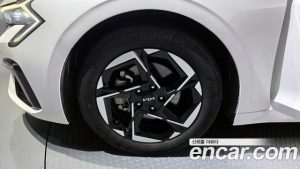 Kia K5 2.0 2024 года из Южной Кореи