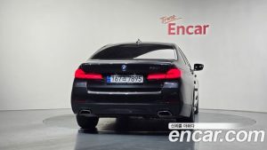 BMW 5-Series 520i M Sport 2023 года из Южной Кореи