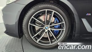 BMW 5-Series 520i M Sport 2023 года из Южной Кореи