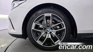 BMW 5-Series 520i 2024 года из Южной Кореи