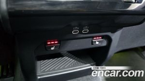 BMW 5-Series 520i 2024 года из Южной Кореи