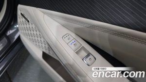 Kia K8 2.5 Бензин 2WD 2025 года из Южной Кореи