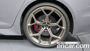 Audi RS6 4.0 TFSI 4WD Avant Performance 2025 года из Южной Кореи