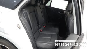 Audi Q2 35 TDI Premium 2023 года из Южной Кореи