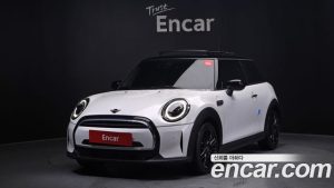 Mini Cooper CLASSIC Plus 2024 года из Южной Кореи