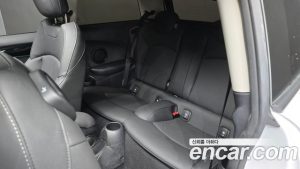 Mini Cooper CLASSIC Plus 2024 года из Южной Кореи