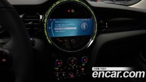 Mini Cooper CLASSIC Plus 2024 года из Южной Кореи