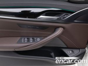 BMW 5-Series 530i M Sport 2023 года из Южной Кореи