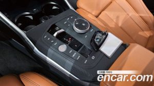 BMW 3-Series 330e M Sport 2023 года из Южной Кореи