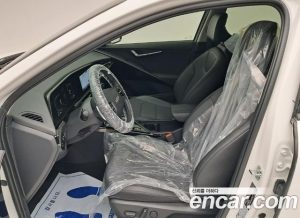 Kia Niro Prestige 2024 года из Южной Кореи