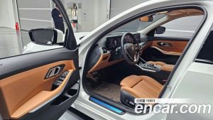 BMW 3-Series 320i 2023 года из Южной Кореи