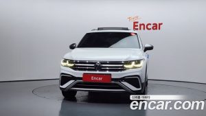 Volkswagen Tiguan 2.0 TSI Prestige 2023 года из Южной Кореи
