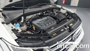 Volkswagen Tiguan 2.0 TSI Prestige 2023 года из Южной Кореи
