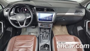 Volkswagen Tiguan 2.0 TSI Prestige 2023 года из Южной Кореи