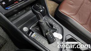 Volkswagen Tiguan 2.0 TSI Prestige 2023 года из Южной Кореи