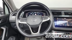 Volkswagen Tiguan 2.0 TSI Prestige 2023 года из Южной Кореи