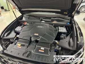 Audi Q8 55 TFSI 4WD Premium 2026 года из Южной Кореи