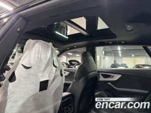 Audi Q8 55 TFSI 4WD Premium 2026 года из Южной Кореи