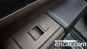 Kia Tasman 2.5T Бензин 4WD 2026 года из Южной Кореи