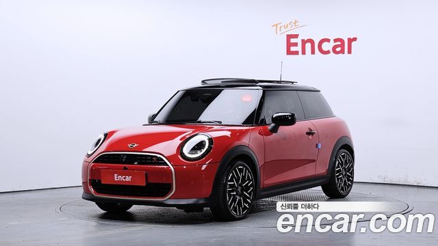 Mini Cooper Favoured 2025 года из Кореи
