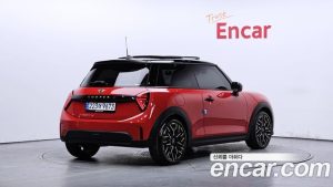 Mini Cooper Favoured 2025 года из Южной Кореи