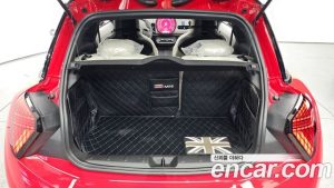 Mini Cooper Favoured 2025 года из Южной Кореи