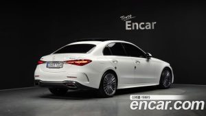 Mercedes-Benz C-Class C300 4MATIC AMG Line 2023 года из Южной Кореи