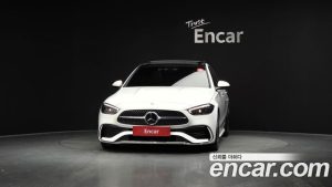 Mercedes-Benz C-Class C300 4MATIC AMG Line 2023 года из Южной Кореи