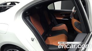 Mercedes-Benz C-Class C300 4MATIC AMG Line 2023 года из Южной Кореи