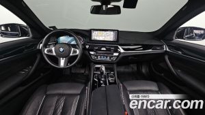BMW 5-Series 530i M Sport 2023 года из Южной Кореи
