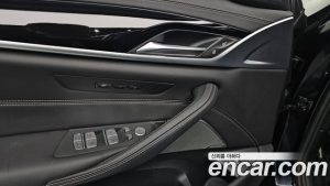 BMW 5-Series 530i M Sport 2023 года из Южной Кореи