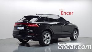 Audi Q8 45 TDI 4WD Premium 2023 года из Южной Кореи