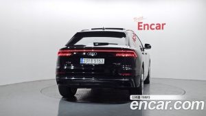 Audi Q8 45 TDI 4WD Premium 2023 года из Южной Кореи