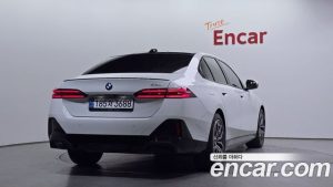 BMW 5-Series 520i Special Edition 2025 года из Южной Кореи