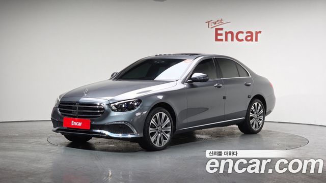 Mercedes-Benz E-Class E350 4MATIC Exclusive 2023 года из Кореи