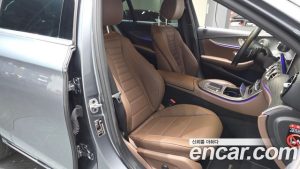Mercedes-Benz E-Class E350 4MATIC Exclusive 2023 года из Южной Кореи