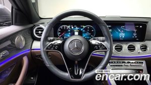 Mercedes-Benz E-Class E350 4MATIC Exclusive 2023 года из Южной Кореи