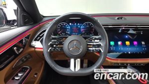 Mercedes-Benz E-Class E300 4MATIC AMG Line 2024 года из Южной Кореи
