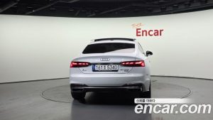 Audi A5 40 TFSI 4WD Sportback 2023 года из Южной Кореи