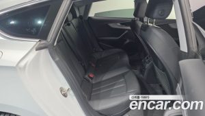 Audi A5 40 TFSI 4WD Sportback 2023 года из Южной Кореи