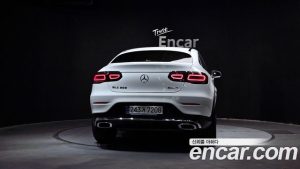 Mercedes-Benz GLC-Class GLC300 4MATIC Coupe 2023 года из Южной Кореи
