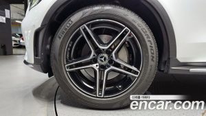 Mercedes-Benz GLC-Class GLC300 4MATIC Coupe 2023 года из Южной Кореи