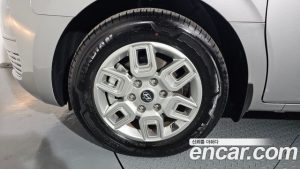 Hyundai Staria Tourer 11-Seater 2025 года из Южной Кореи