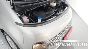 Hyundai Staria Tourer 11-Seater 2025 года из Южной Кореи