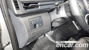 Hyundai Staria Tourer 11-Seater 2025 года из Южной Кореи