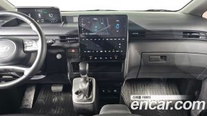 Hyundai Staria Tourer 11-Seater 2025 года из Южной Кореи
