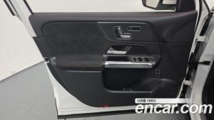Mercedes-Benz GLB-Class GLB250 4MATIC 2025 года из Южной Кореи